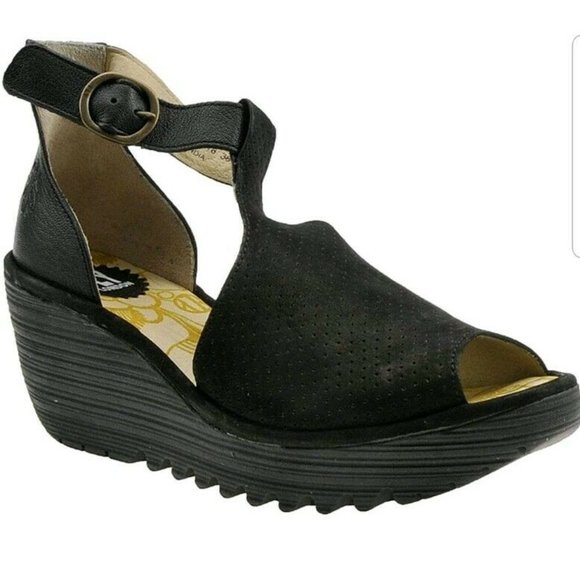 fly london wide width